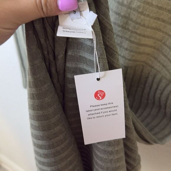 NWT- V-Neck Maternity ribbed Sweater Dress- Size Small - Picture 7 of 11